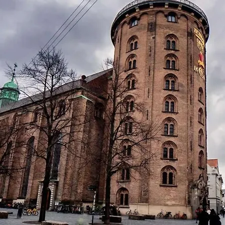 Stunning Premium With Private Rooftop