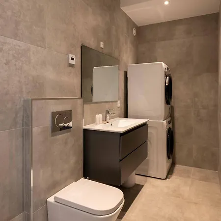 Apartment Stunning Premium With Private Rooftop