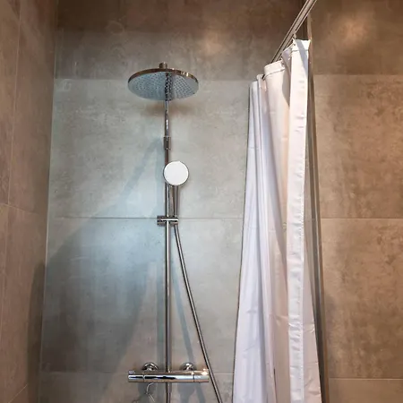 Apartment Stunning Premium With Private Rooftop *