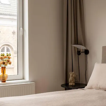 Stunning Premium With Private Rooftop *