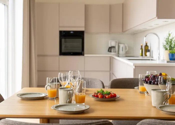 Apartment Stunning Premium With Private Rooftop *