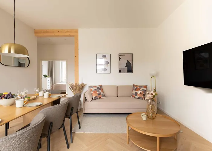 Apartment Stunning Premium With Private Rooftop