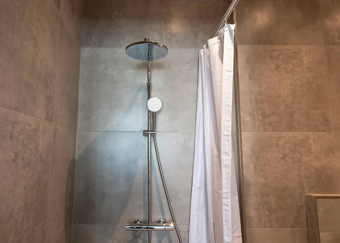 Apartment Stunning Premium With Private Rooftop *