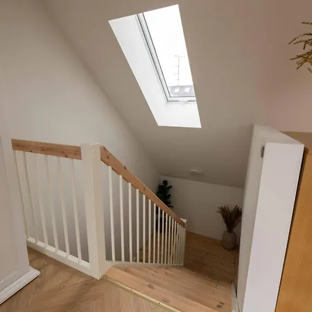 Stunning Premium With Private Rooftop Appartement